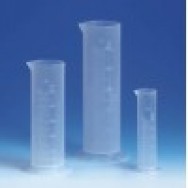 Цилиндр мерный низкий прозрачный, 1000 мл, с 6-гранным основанием, пластиковый PP, класс B, с рельефной градуировкой (645941) (Vitlab)